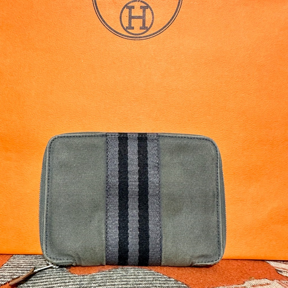 HERMES COMPACT WALLET Luxury Designer